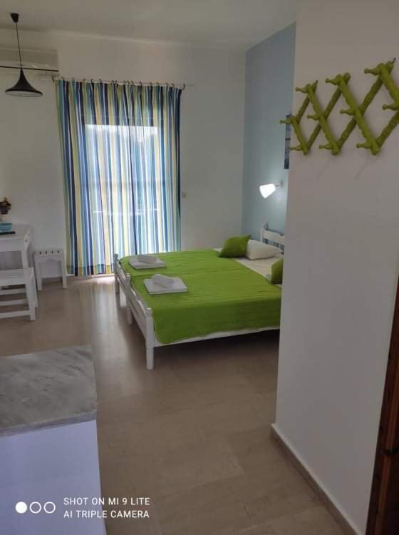 lina studios Mesongí Esterno foto
